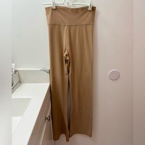 VS PINK Tan Yoga Flare Leggings Size Small (Pre-owned)